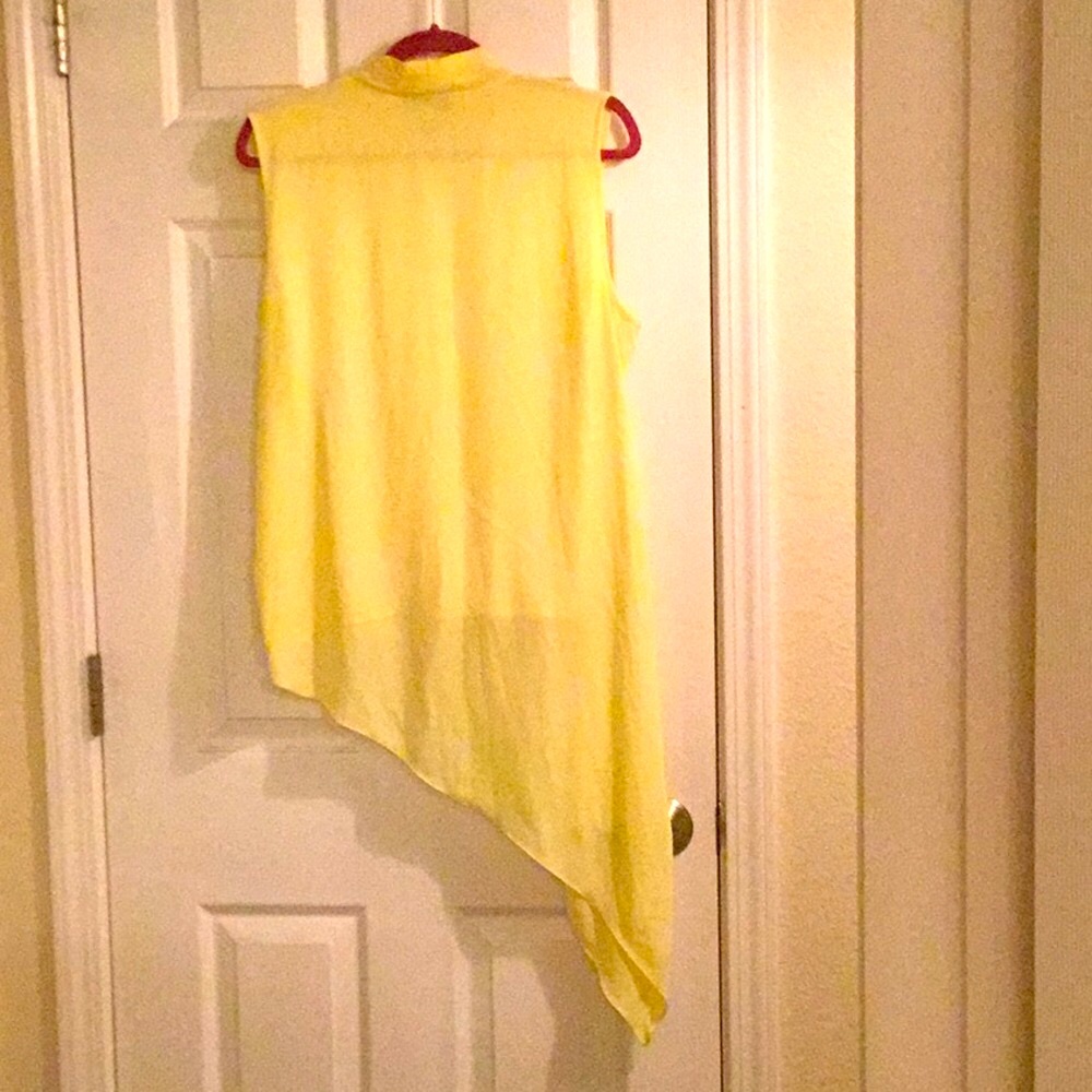 ALFANI,” Lemon color, sleeveless Top(NWOT)💐💕 - Picture 3 of 4